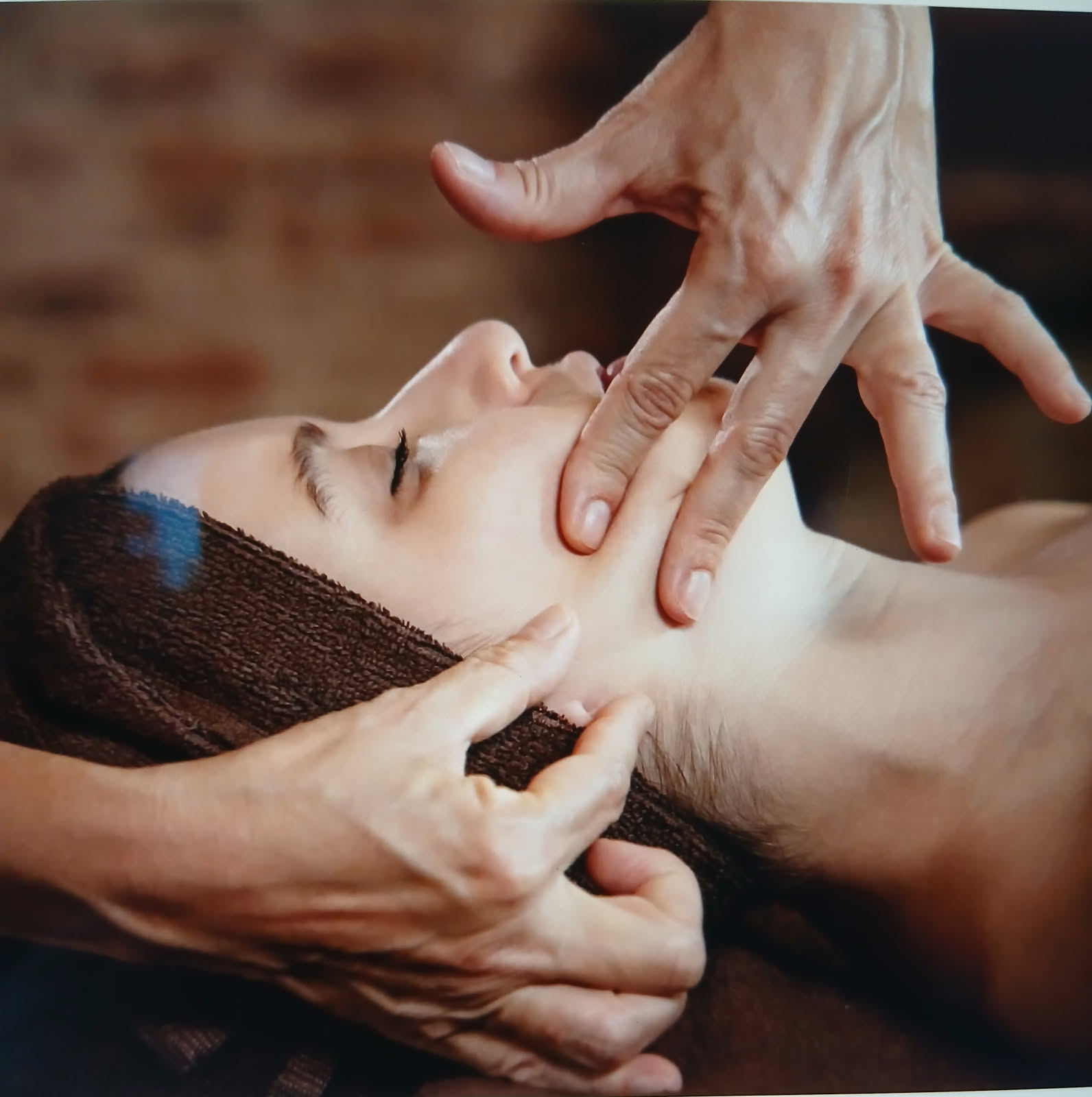 Massage Kobido énergétique, l'art du lifting naturel japonais du visage